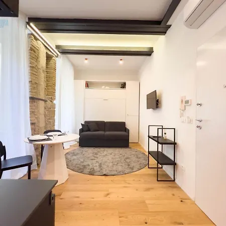 아파트 Imbriani 2 Tirabora Short Rent *