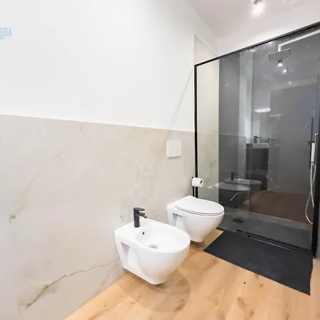 Imbriani 2 Tirabora Short Rent شقة ترييستي